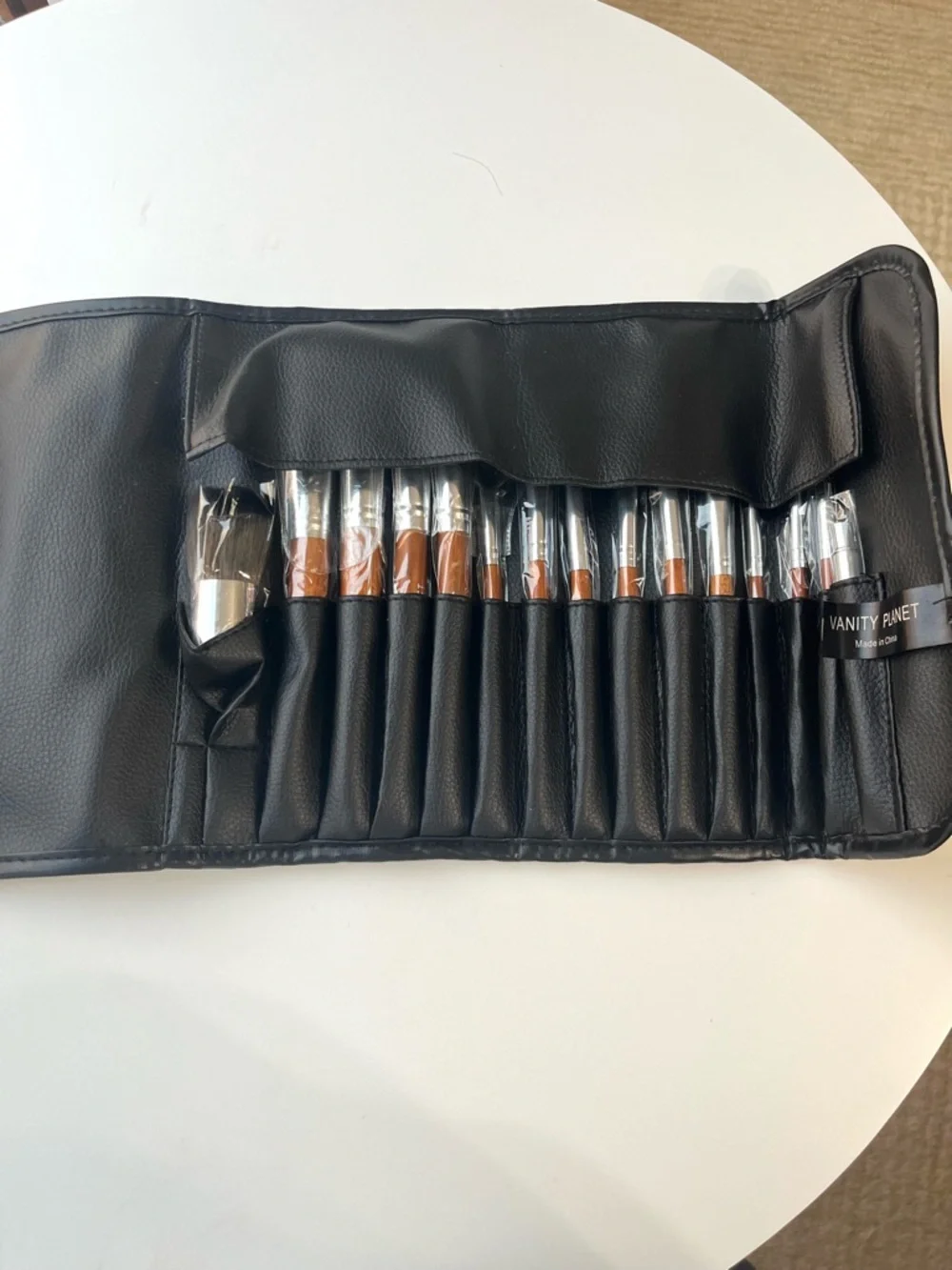 VANITY PLANET Makeup Brush Palette Set with Leather Case NWT, 15 BRUSHES